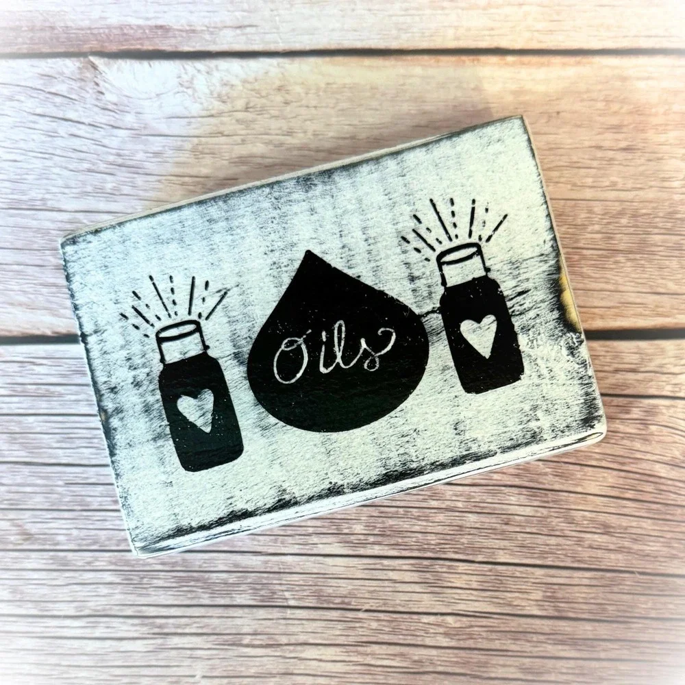 Basket‎ Case Designs Rustic Wood Essential Oil Holder 3 Bottle Organizer White